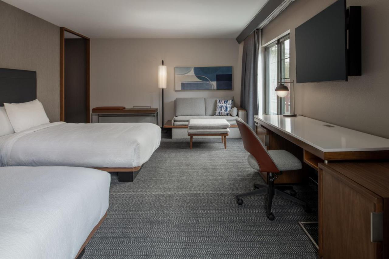 Courtyard By Marriott Olympia Hotell Eksteriør bilde