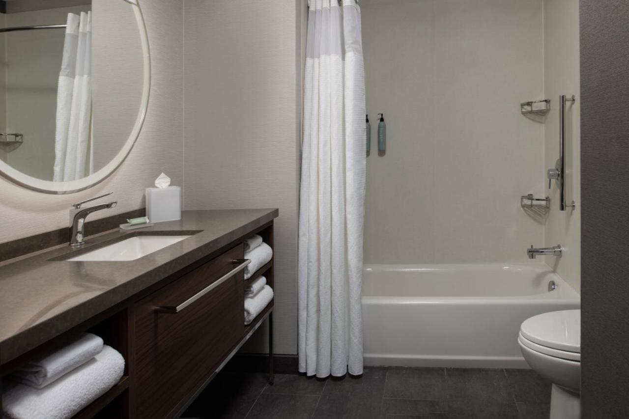 Courtyard By Marriott Olympia Hotell Eksteriør bilde